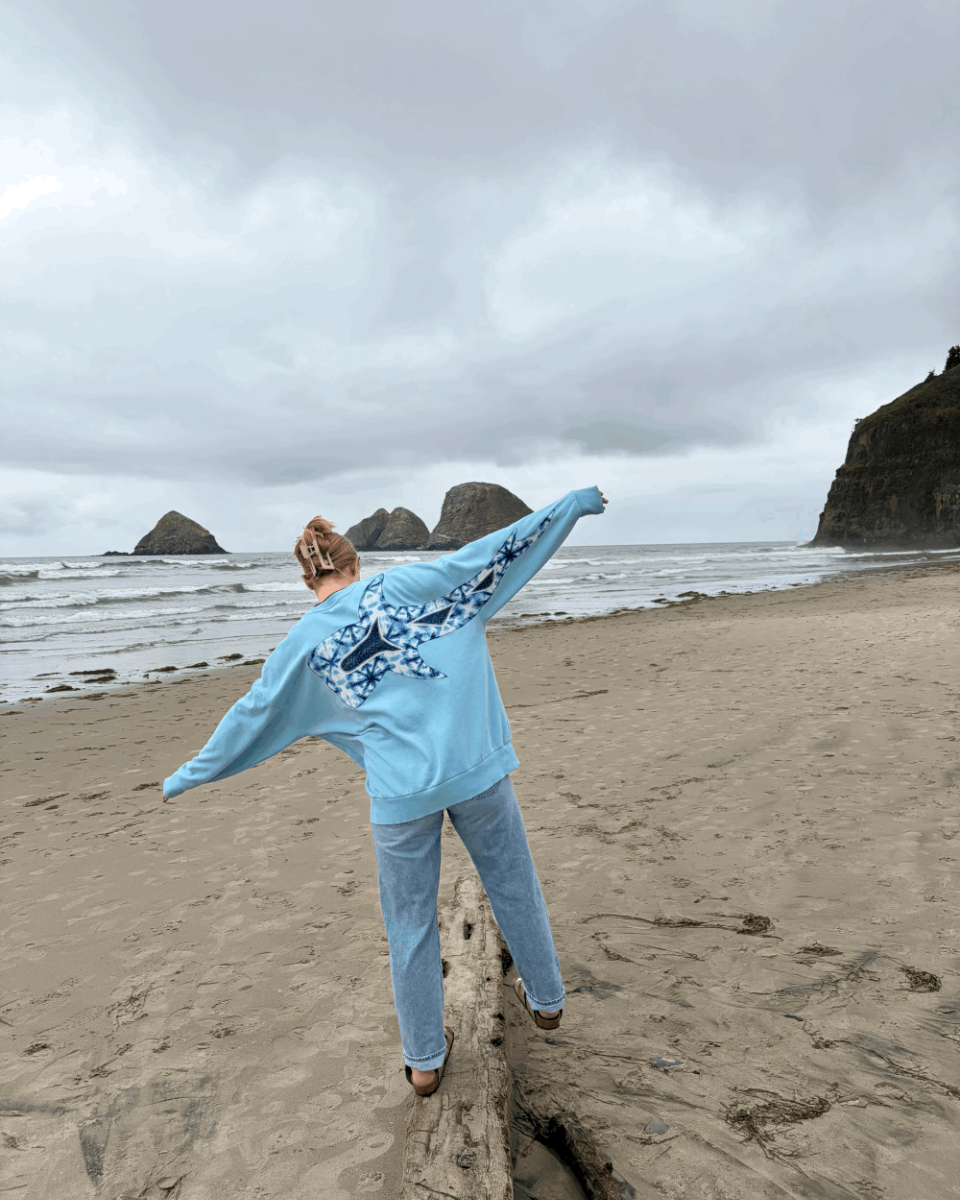 Ocean Graphic Crewneck