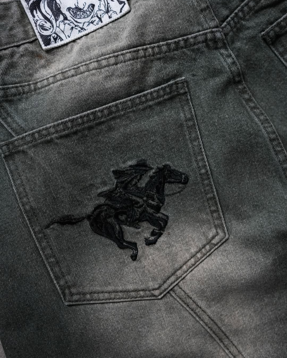 Gyro Zeppeli Jeans